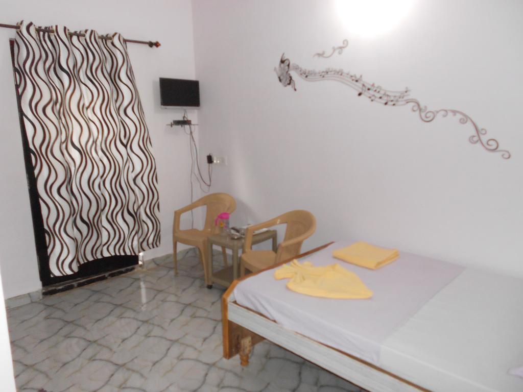 Casa Almeida Guest House Candolim Chambre photo